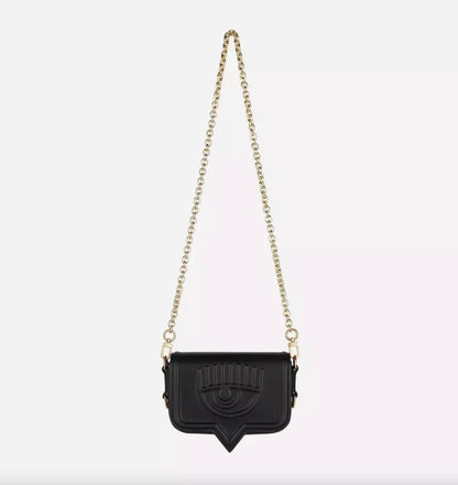 Schwarze Polyethylen-Kreuztasche