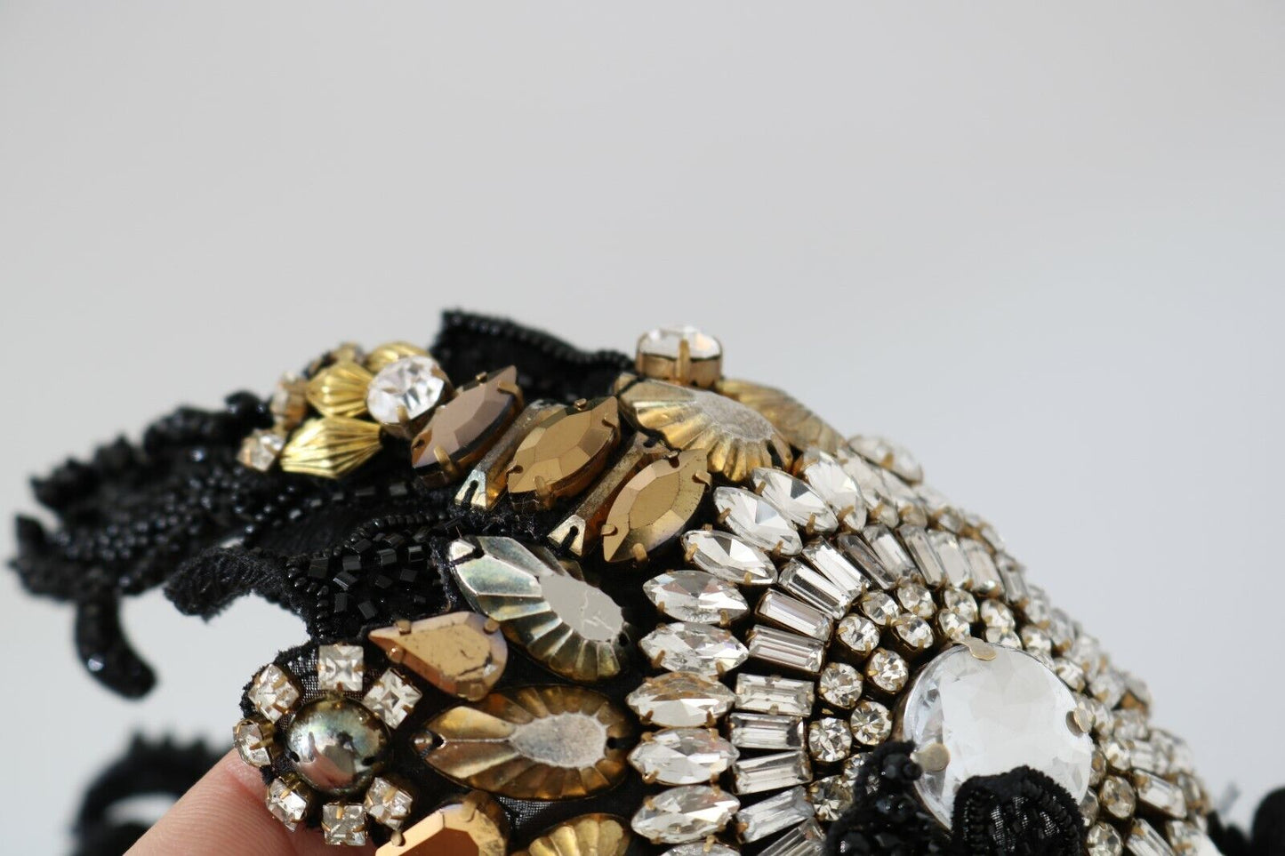 Weißgoldenes kristallbesetztes Diadem-Stirnband