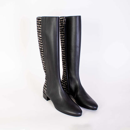 Schwarze Lederstiefel