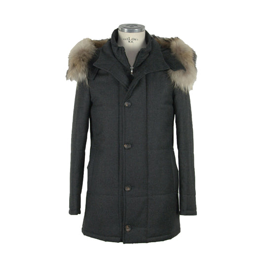 Graue Wolljacke