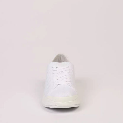 Weißer Sneaker aus Textil und Leder